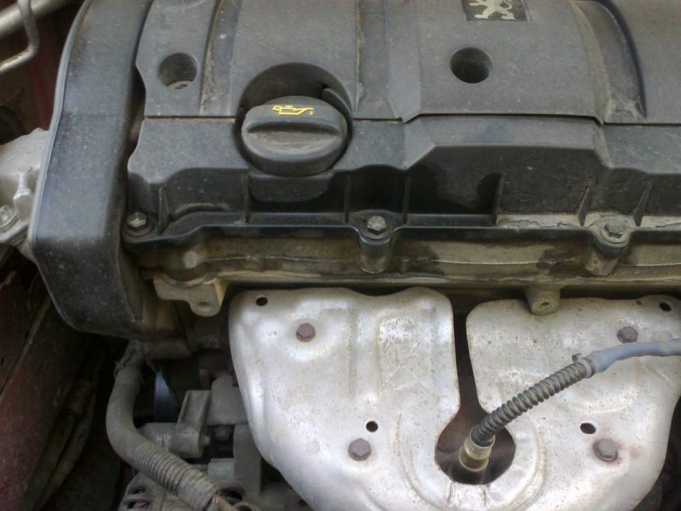 Прокладки клапанной крышки и динамометрический ключ. — Peugeot 307, 1,6 ...