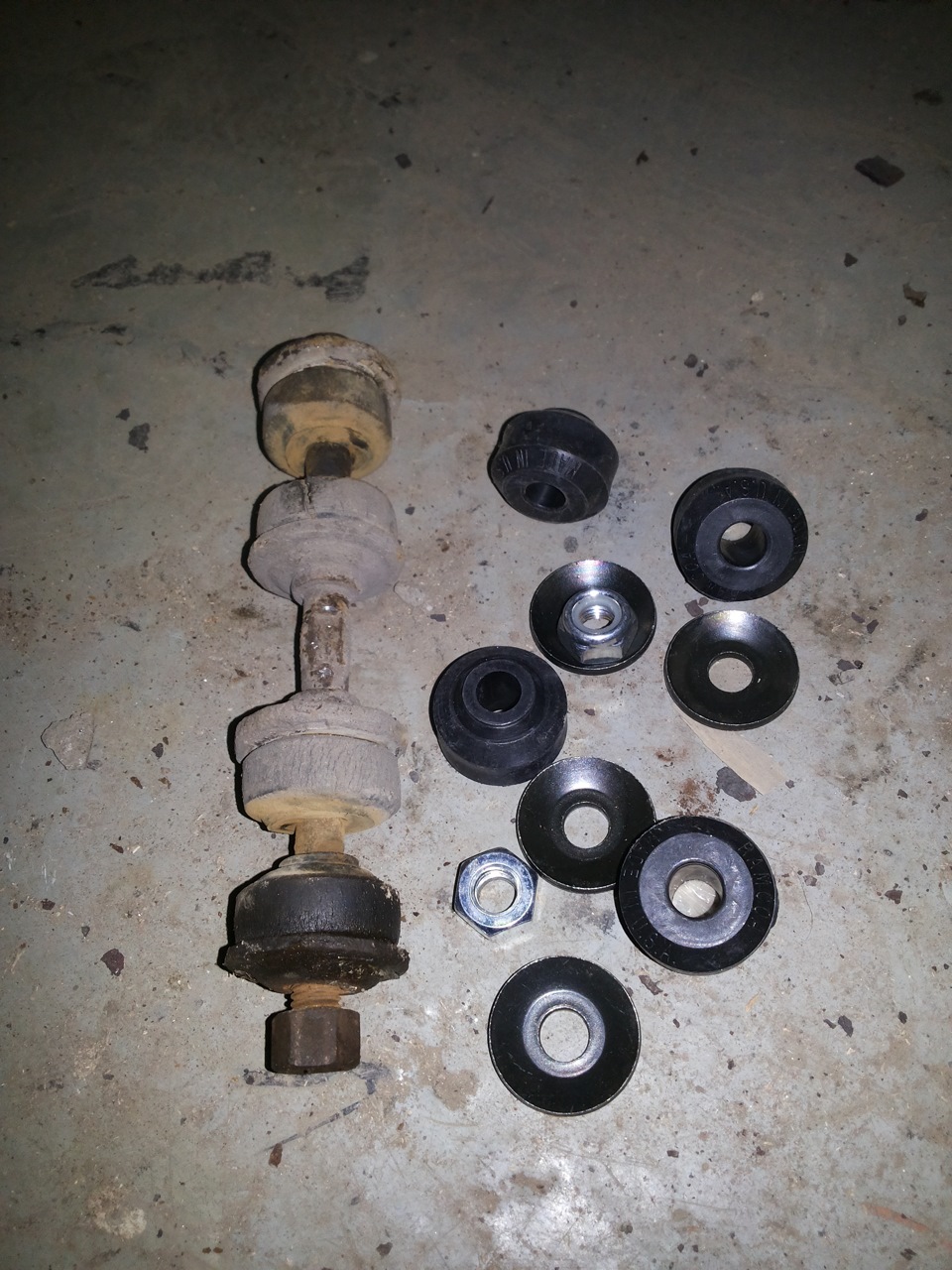 Задние колодки и втулки стабилизатора — Jeep Grand Cherokee (ZJ), 5,2 л ...