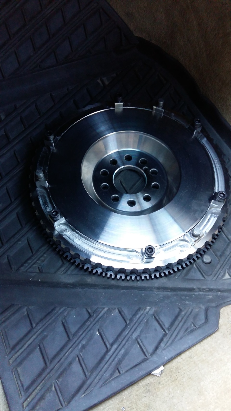 Фото в бортжурнале Volvo V70 R (2G)