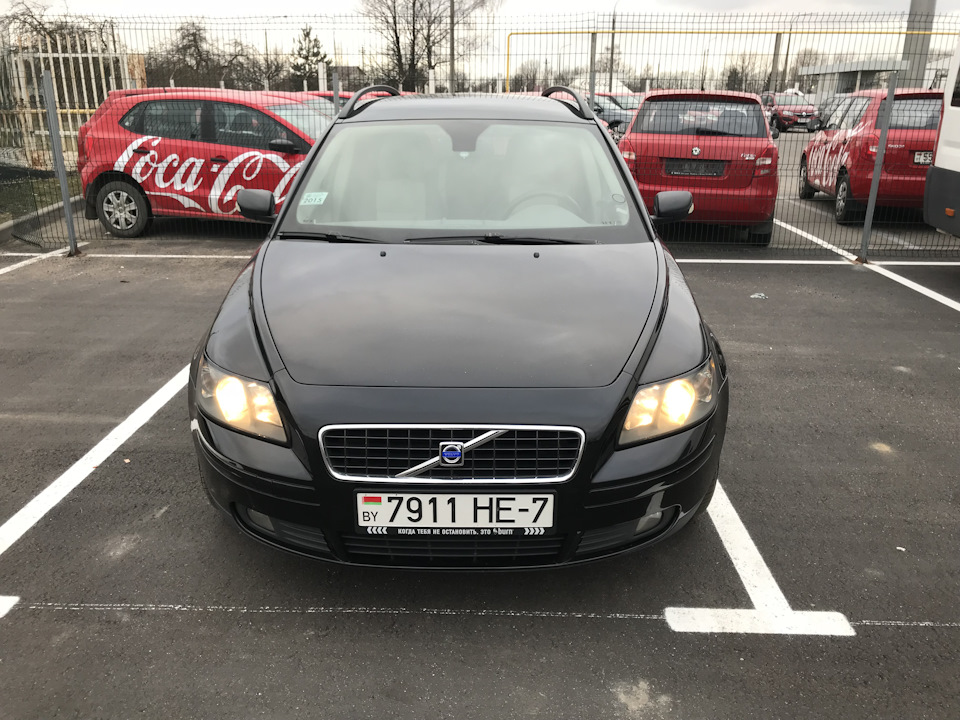 решил заменить решетку радиатора — Volvo V50, 2 л., 2006 года ...