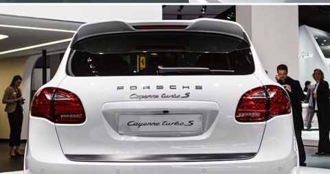 Заказал надпись PORSCHE на крышку багажника — Porsche Cayenne (1G) 955/957,  3,2 л, 2005 года | тюнинг | DRIVE2