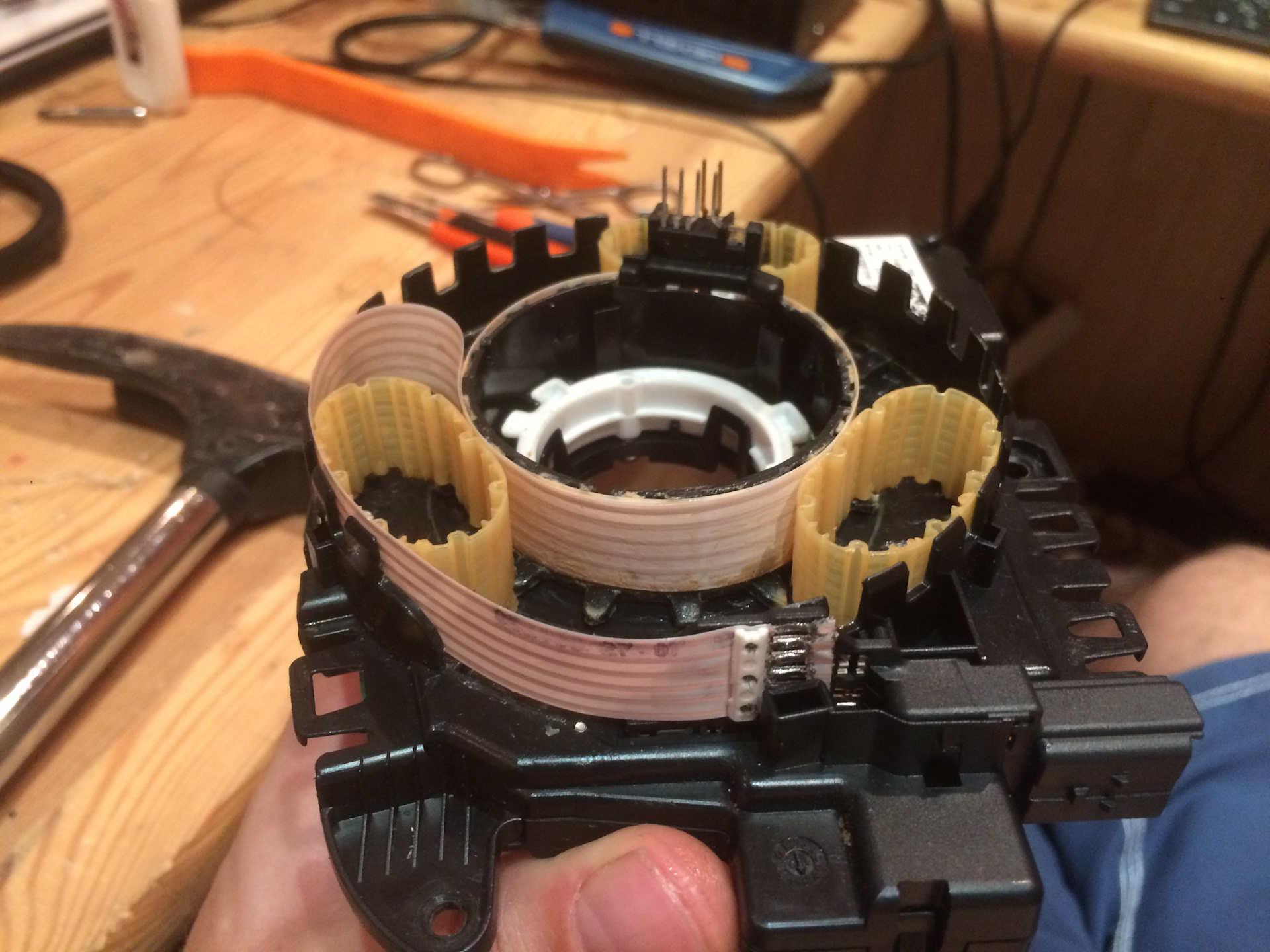 Шлейф подрулевого блока. Подрулевой шлейф пассат б6. Шлейф подрулевой vag. 47945al700. Подрулевой шлейф ваз 2112.