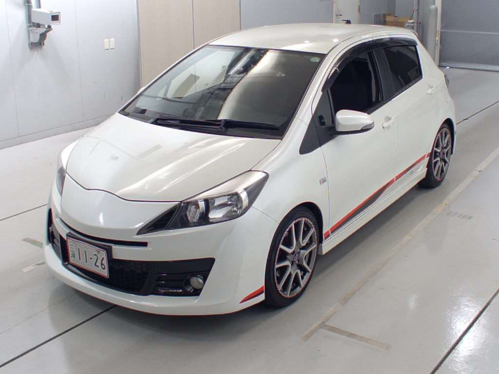 Vitz RS 2015