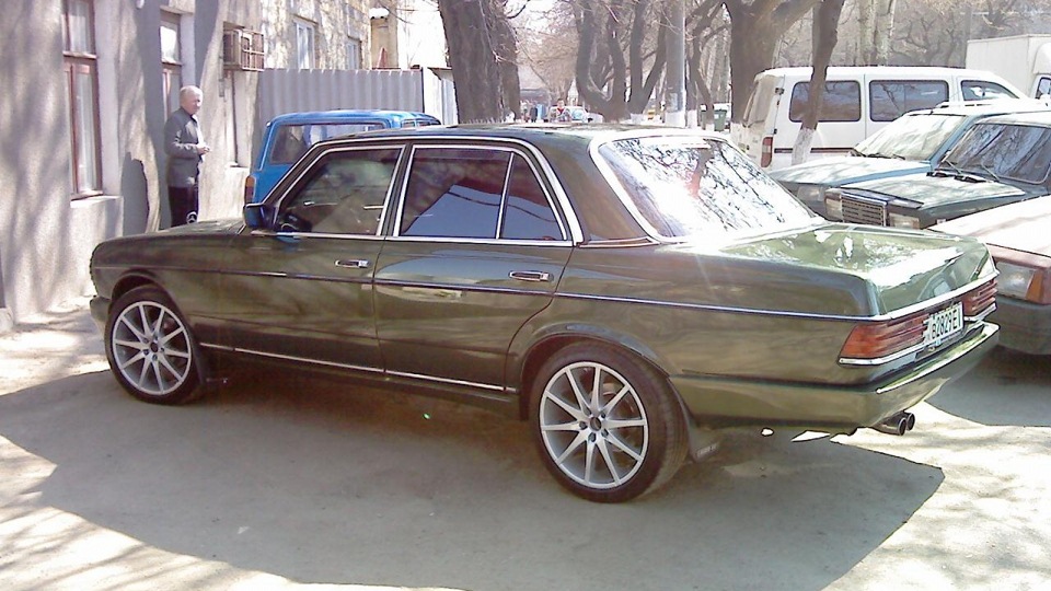 Мерседес w123 без бамперов