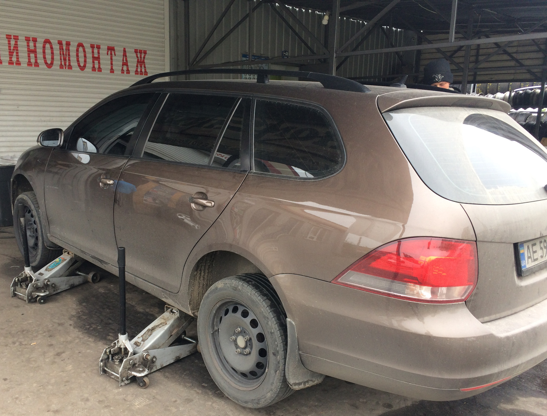 резина зима 205/55/R16 — Volkswagen Golf Variant (Mk6), 1,6 л, 2011 ...