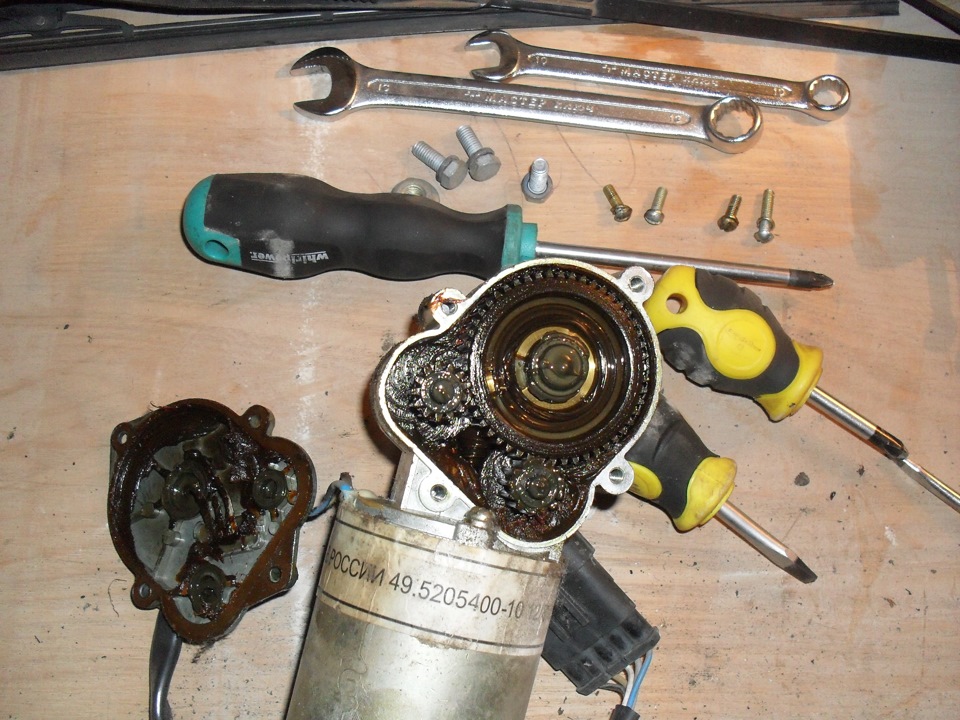 16.11.2013 Установка термостата, отопителя и трапеции дворников — Lada ...