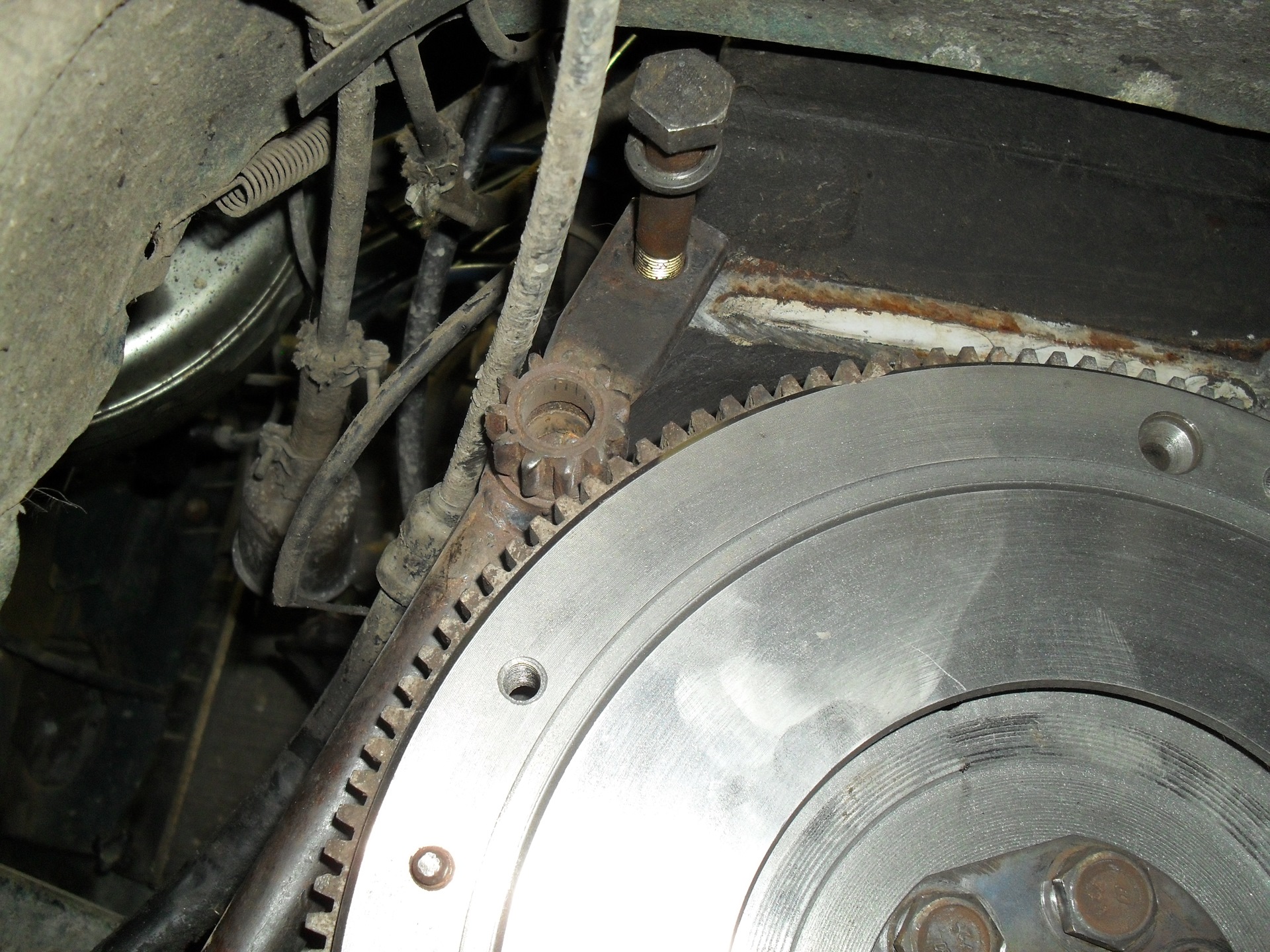 Jtc-4750. 7701478829 маховик. Фиксатор маховика ваз 2108 металлический (гребёнка). Фиксатор маховика ваз 2114. Фиксатор маховика ваз 2101-07 03690.