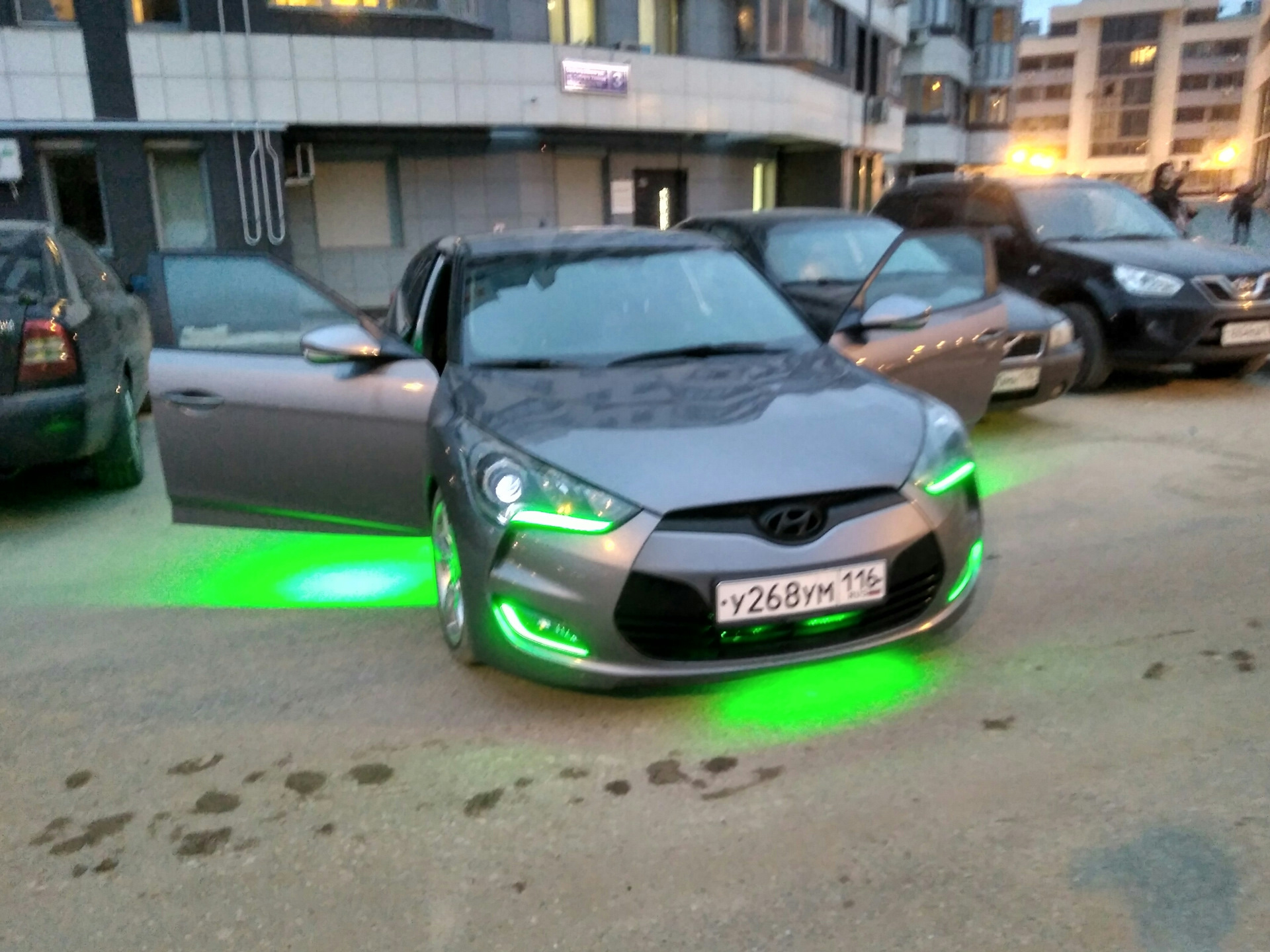 Hyundai Veloster 2014 двери