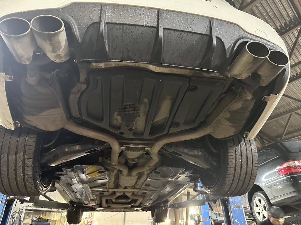 Фото в бортжурнале Mercedes-Benz C-Class (W204)