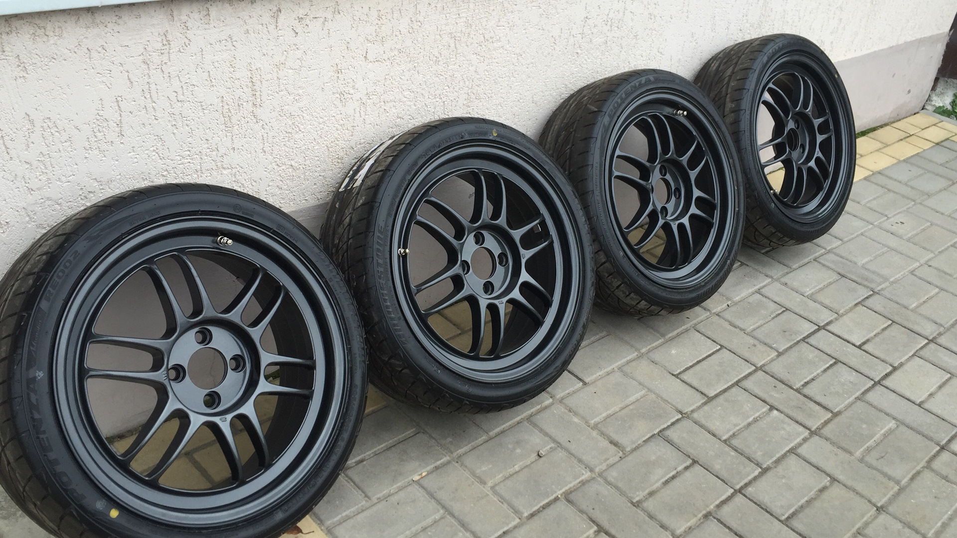 Диски город. Диски Enkei rpf1. Enkei rpf1 r15. Enkei rpf1 r15 4x100. Enkei rpf1 ВАЗ.