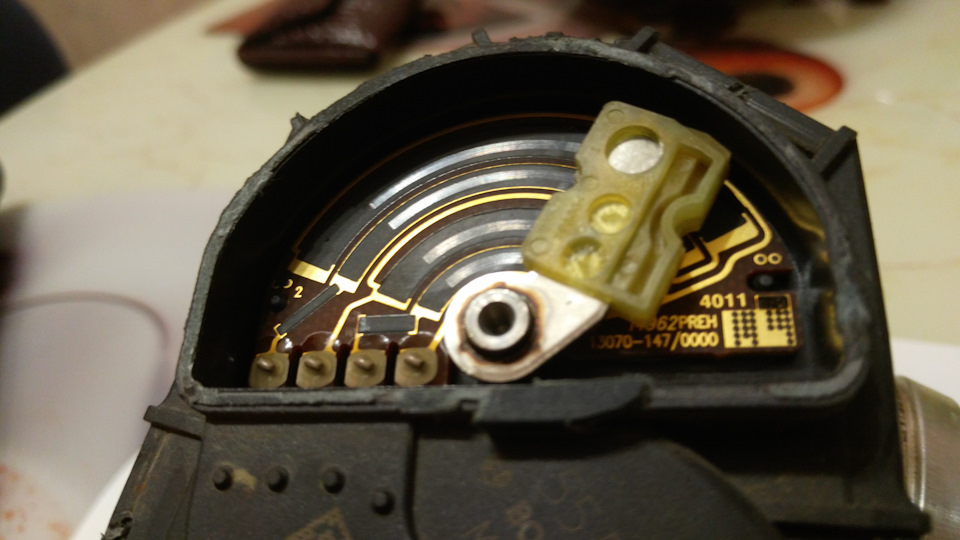 Дроссельная заслонка все. — Opel Astra J, 1,4 л, 2012 года | запчасти ...