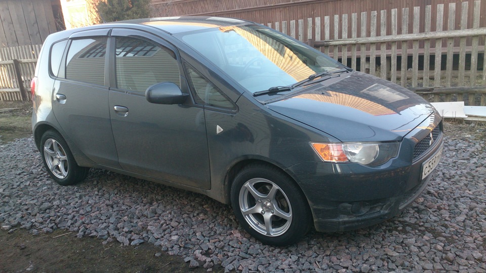 Mitsubishi Colt 7