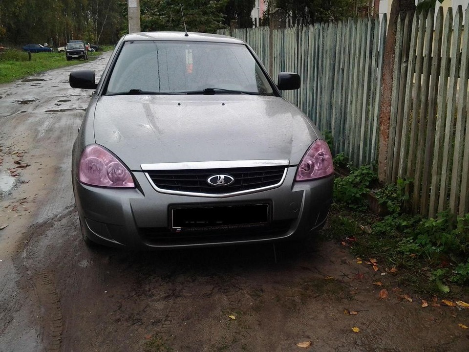 Фиолетовая плёнка на фары и птф — Lada Приора седан, 1,6 л, 2012 года ...
