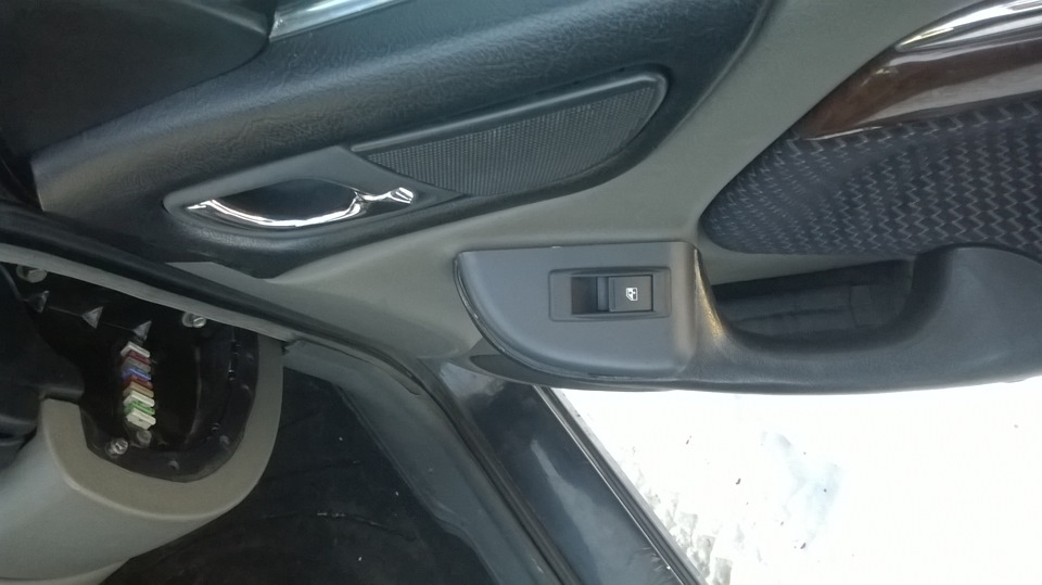 Клавиши стеклоподъемников — ГАЗ 3111, 2,5 л, 2001 года | стайлинг | DRIVE2