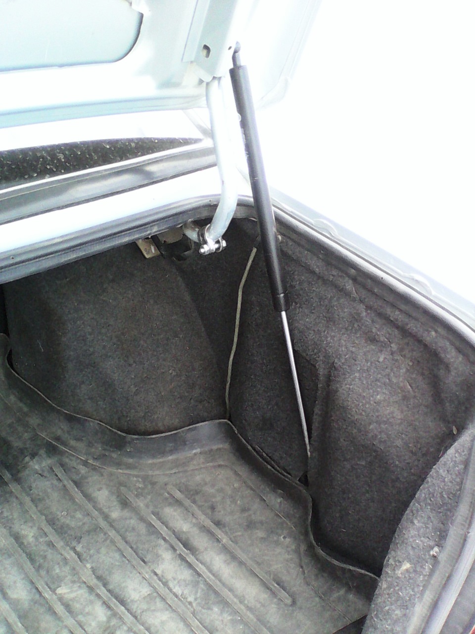 Наконец то крышка багажника не убъет — Lada 2115, 1,6 л, 2004 года ...