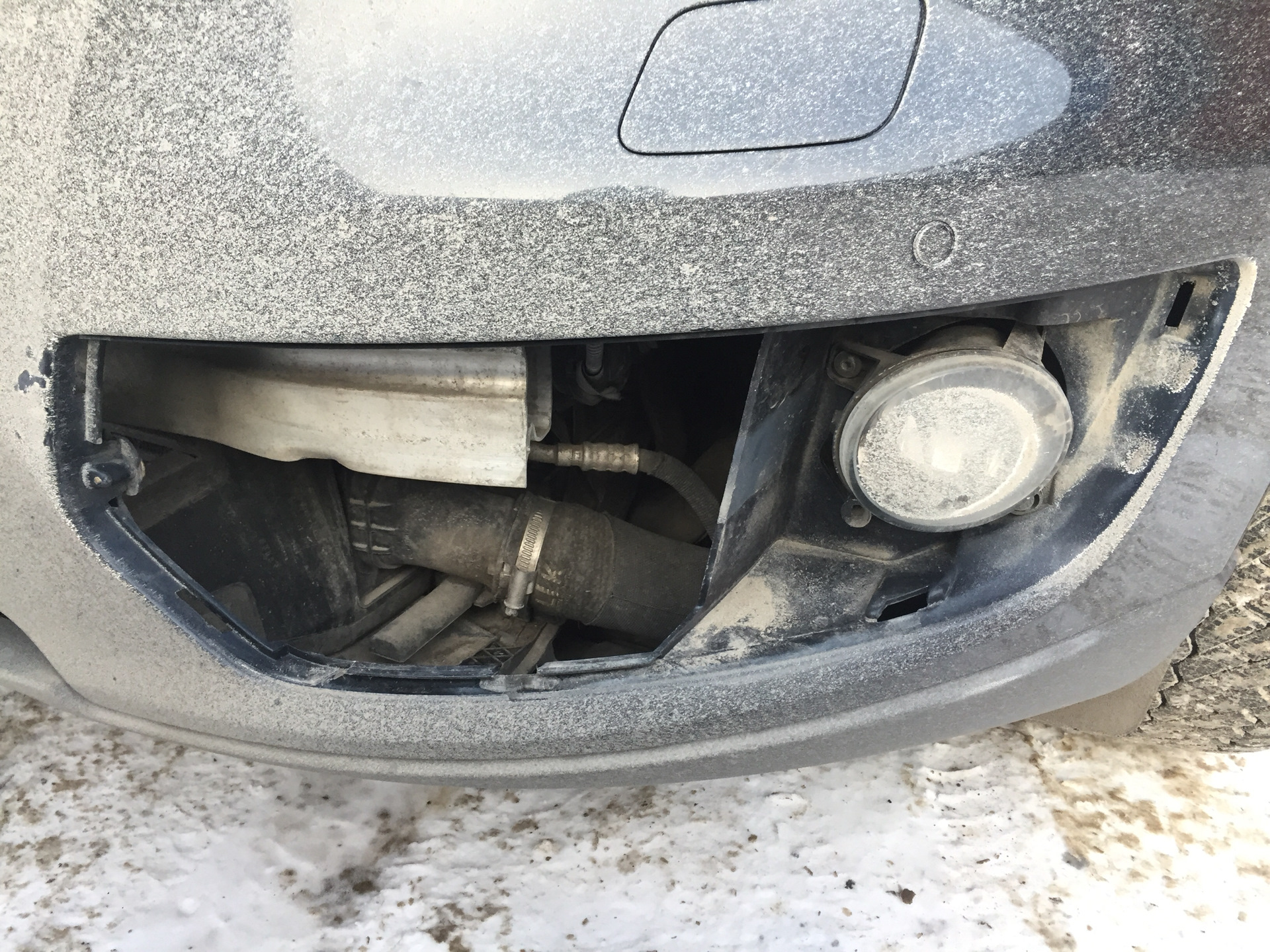 Как снять противотуманную фару веста Замена ламп в противотуманках - Audi Q5 (1G), 2 л, 2009 года своими руками DRIVE