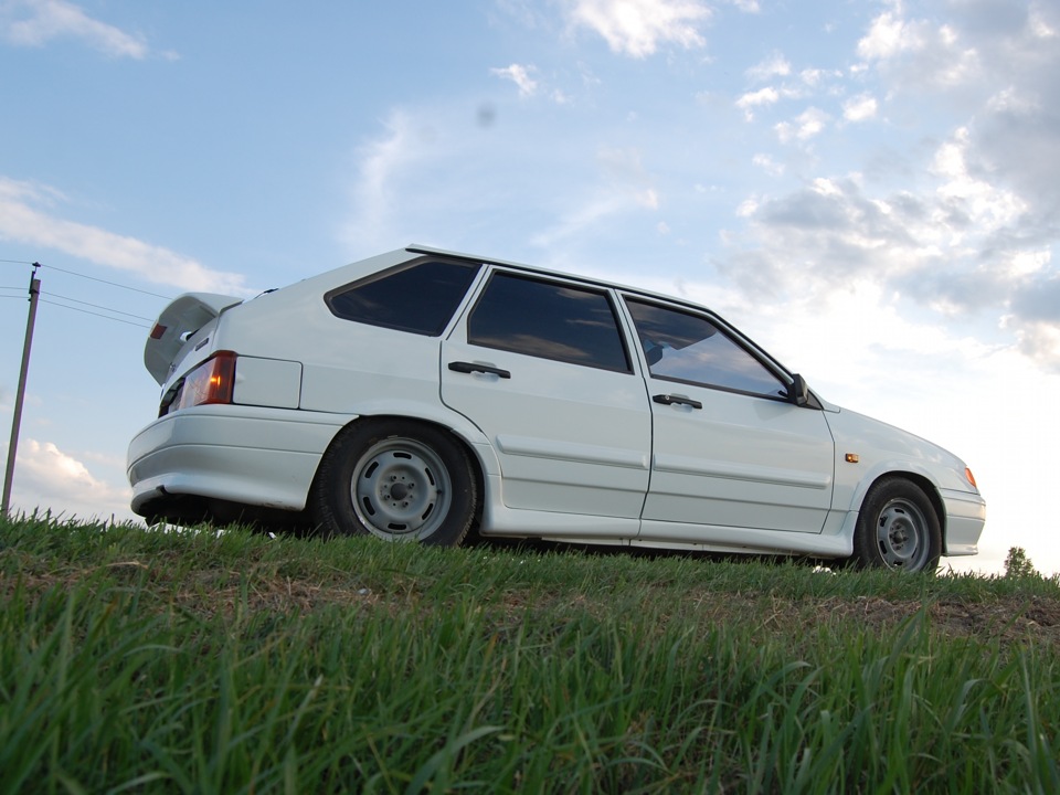 Lada 2114 белая