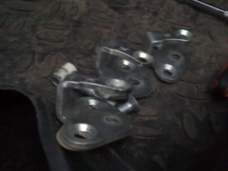 Доработка замков дверей. — Lada Гранта (1G), 1,6 л, 2011 года ...