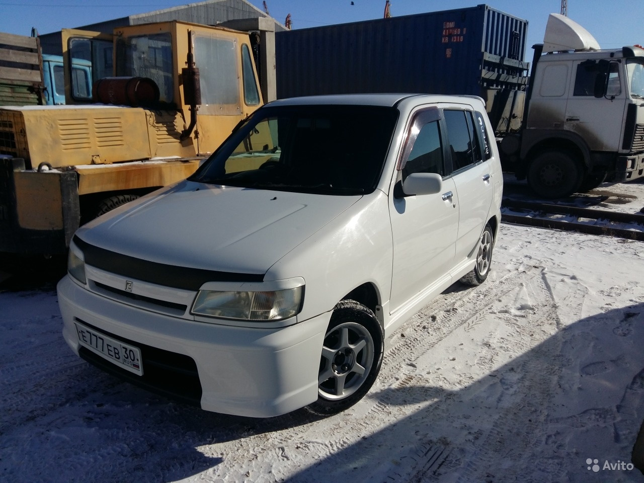 Ниссан куб 1.3. Nissan Cube 1999. Nissan Cube 1. Ниссан куб 2000 белый. Ниссан куб 1999 вин.