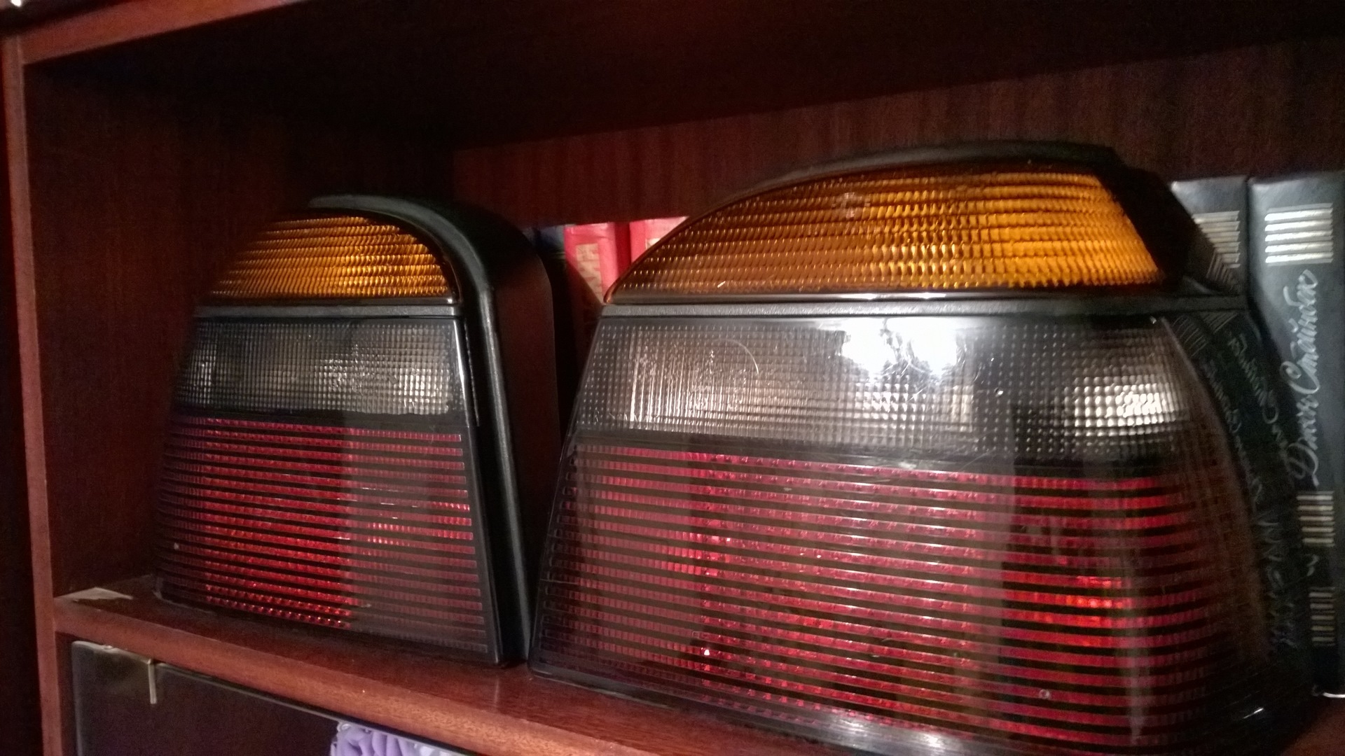 Hella Red Black Golf 2 Купить