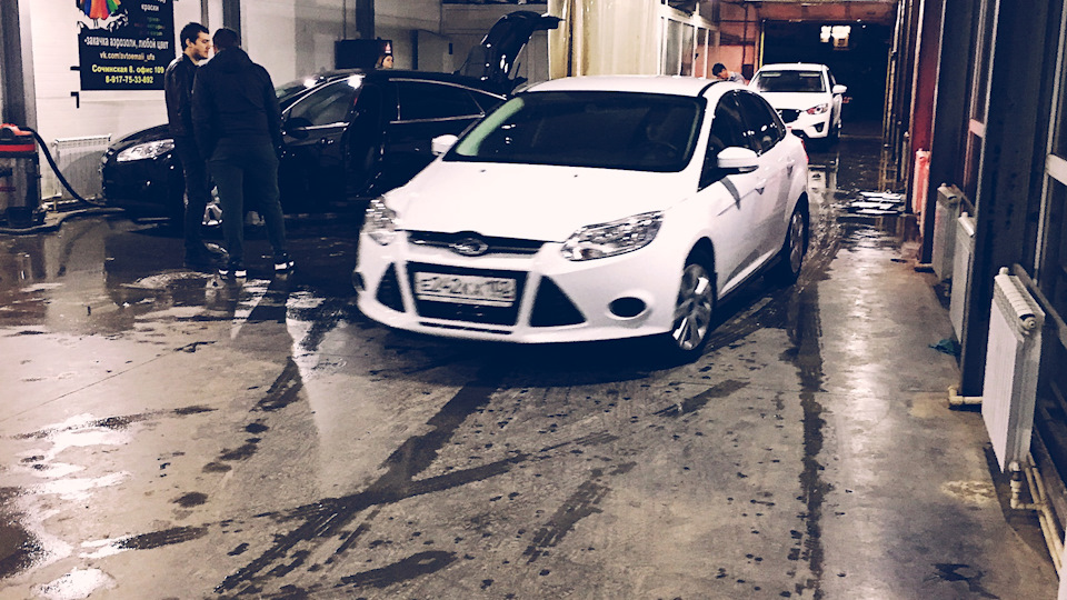Масло фф3 1.6 105 — Ford Focus III Sedan, 1,6 л, 2013 года | плановое ...