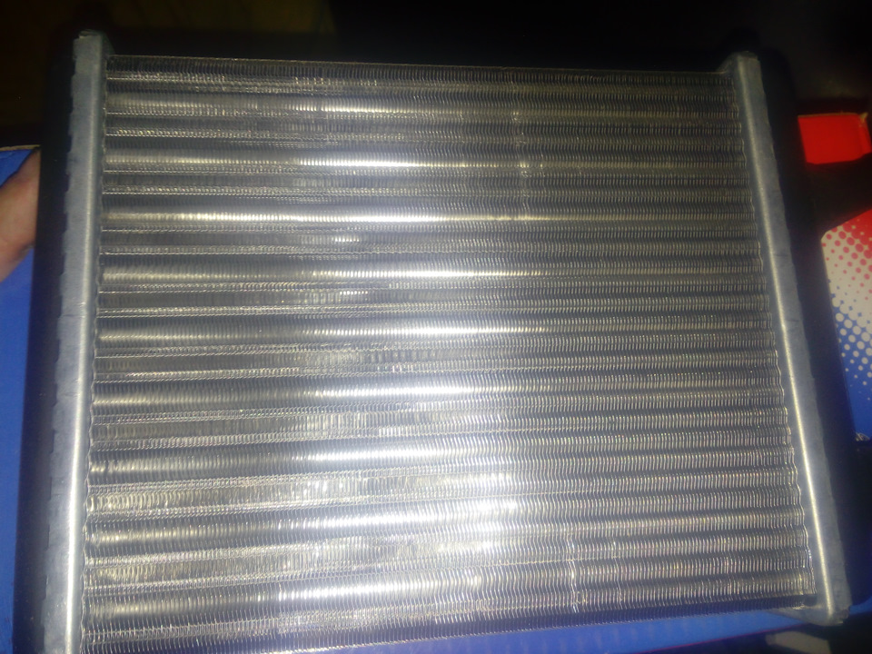 Чтобы не было течки -поикупи новый радиатр печки — ГАЗ 31105, 2,4 л ...