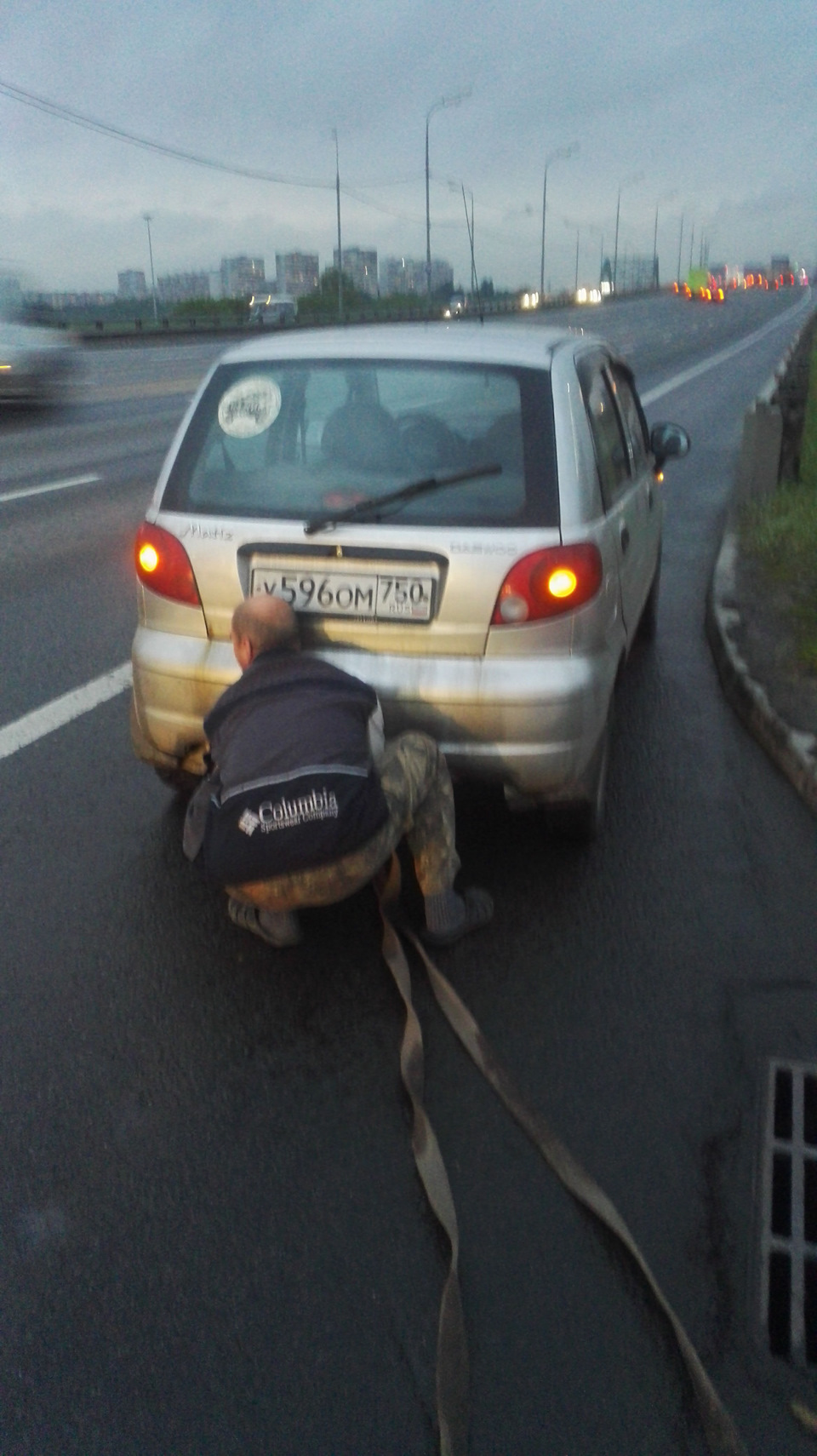 Сломало вилку сцепления. Эвакуация Daewoo MATIZом. — УАЗ Patriot, 2,7 л,  2013 года | поломка | DRIVE2