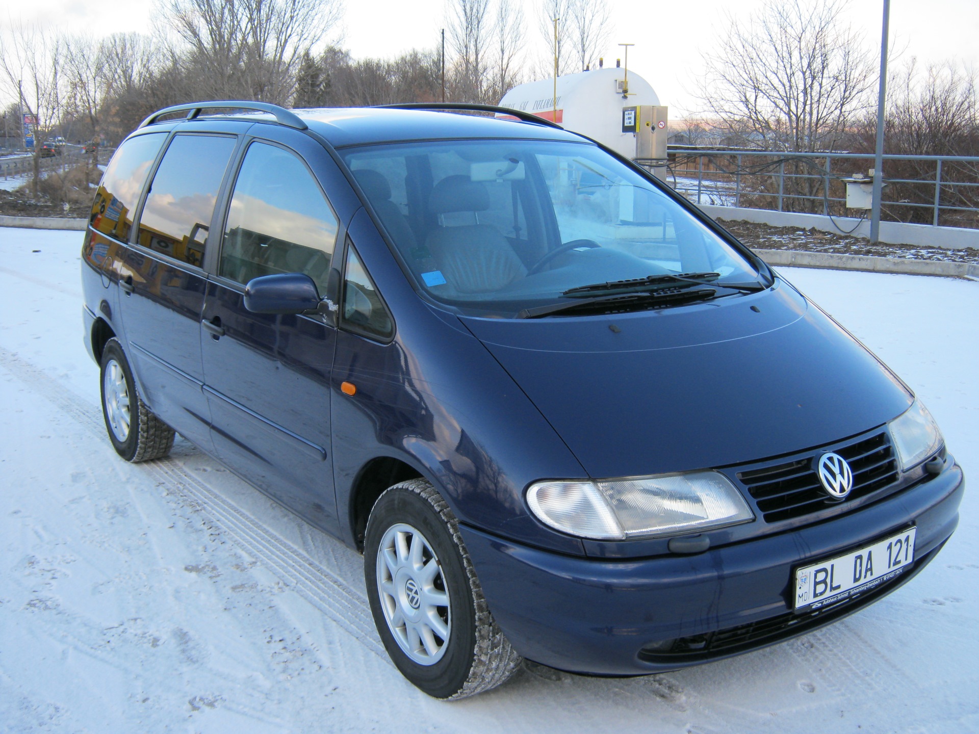 Шаран годы. Volkswagen Sharan 1999 года. Фольксваген Шаран 1999. Фольксваген Шаран 1999 года. Фольксваген Шаран 1997.