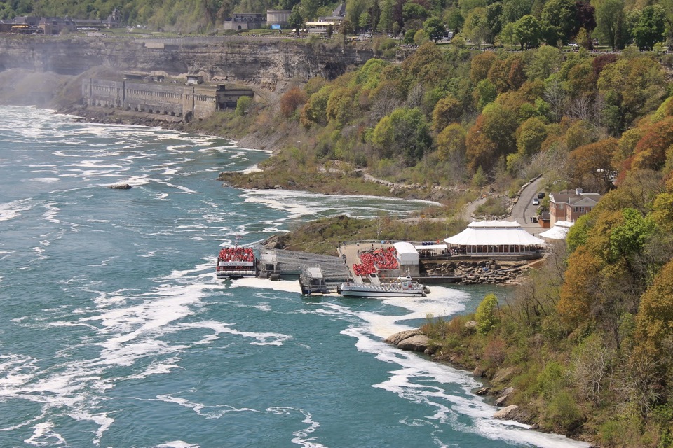 Rainbow Bridge or on foot in America