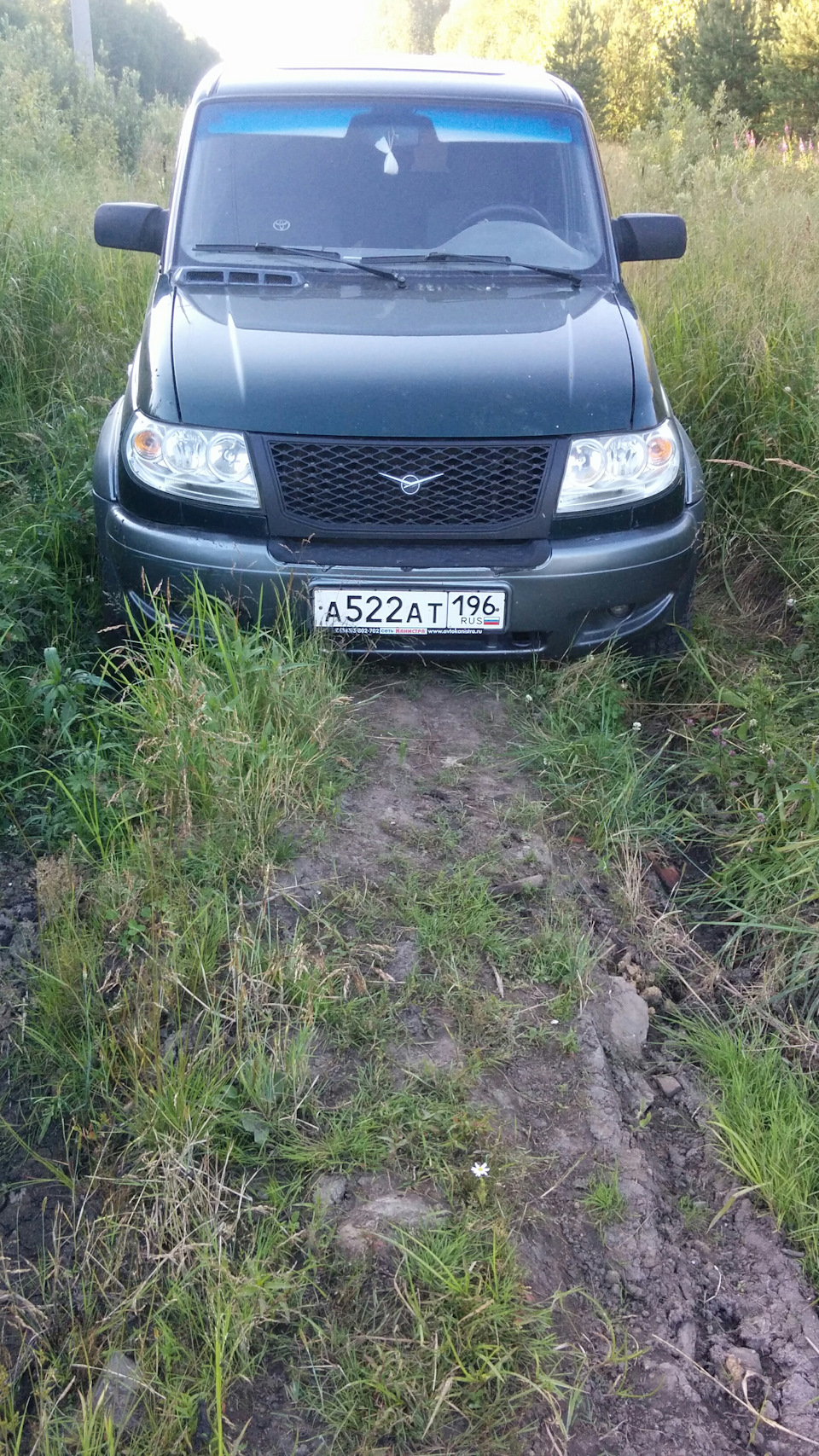 вышли почесали репу, давай на пониженой попрбуем)))результата особого не дало продвинулись в перед метров так на десять — УАЗ Patriot