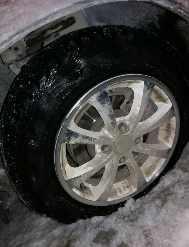 Сказ о том, как на сто мастер охаял двенашку.Переобувка на лето, почему ...