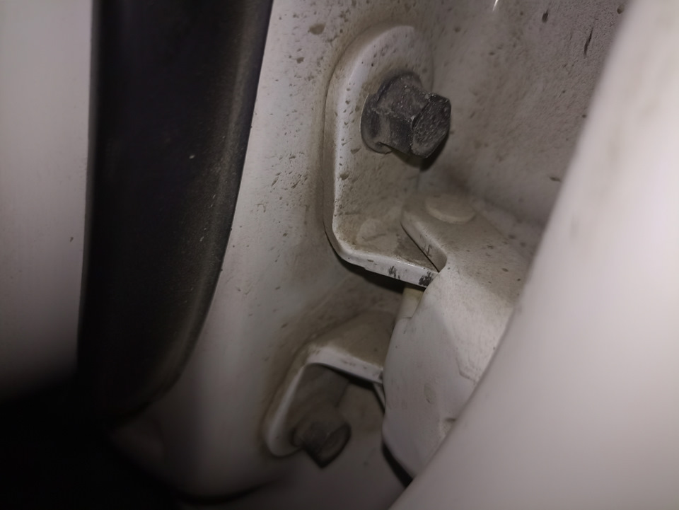 Провисание дверей — Hyundai Sonata VI (YF), 2 л, 2011 года | запчасти ...