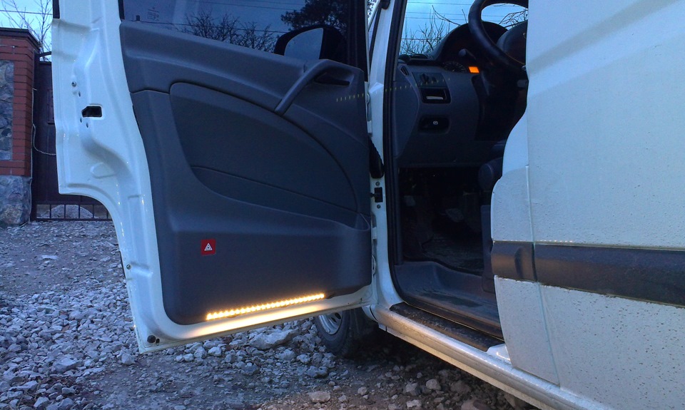 Подсветка порогов — Mercedes-Benz Vito (2G), 2,2 л, 2010 года | тюнинг ...