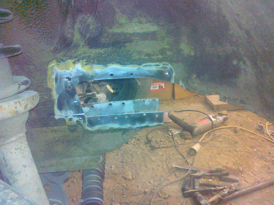 Замена лонжерона — BMW 3 series (E30), 1,8 л, 1985 года | кузовной ...