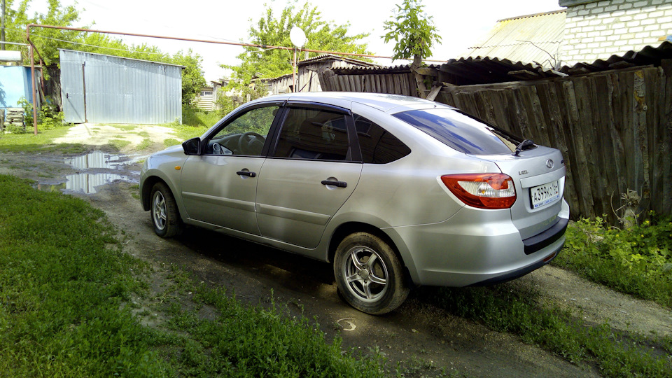 Бензонасос решил нервы потрепать — Lada Гранта лифтбек, 1,6 л, 2015 ...