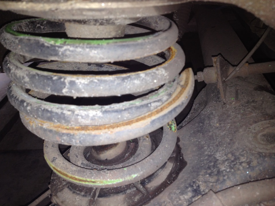 Лопнула задняя правая пружина :( — Daewoo Sens, 1,3 л, 2006 года ...