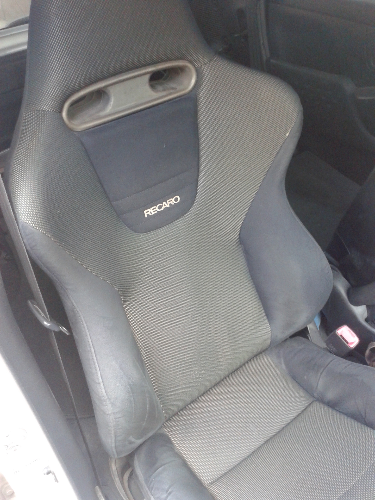 Сиденья передние пробокс 2002. Передние сиденья тойота супра. Сиденья ford sierra. Сиденья тойота солара 2. Замена сидений тойота.