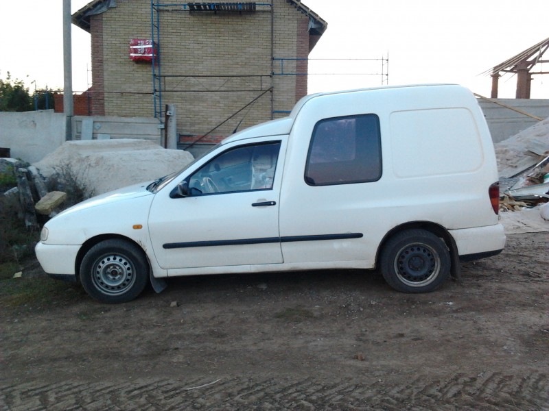 Volkswagen Caddy 1998 года