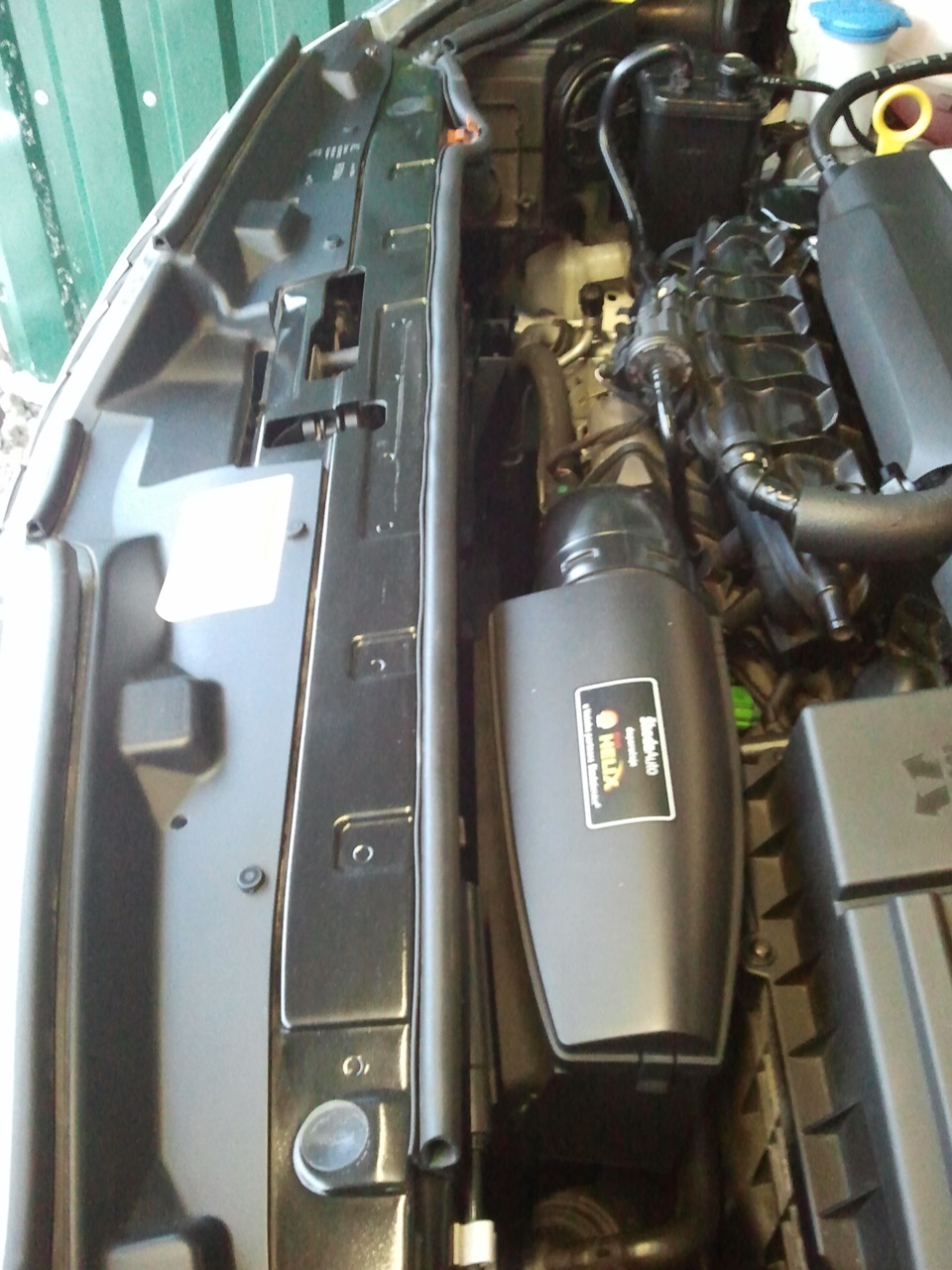 Уплотнитель под капот шкода йети. — Skoda Yeti, 1,8 л, 2014 года ...