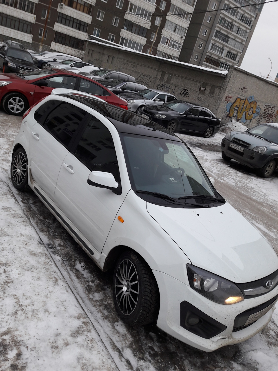 White & Black Luxury SE)) — Lada Калина 2 Спорт, 1,6 л, 2017 года |  стайлинг | DRIVE2