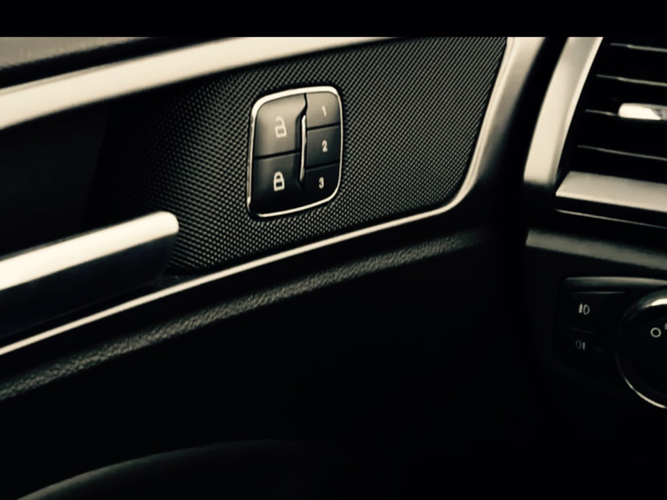 Фото в бортжурнале Ford Mondeo V