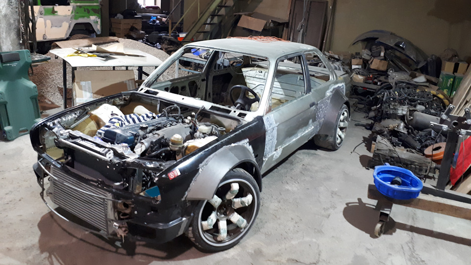 BMW 3 series Coupe турбо ракета)