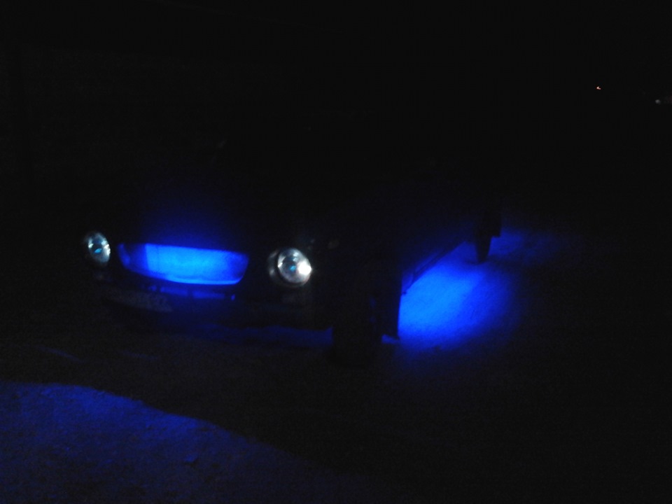 Установка неоновой подсветки под днище — Lada 21013, 1,2 л, 1982 года ...