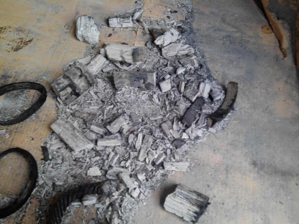 Забитый катализатор. — Nissan Maxima QX (A32), 2,5 л, 1996 года ...