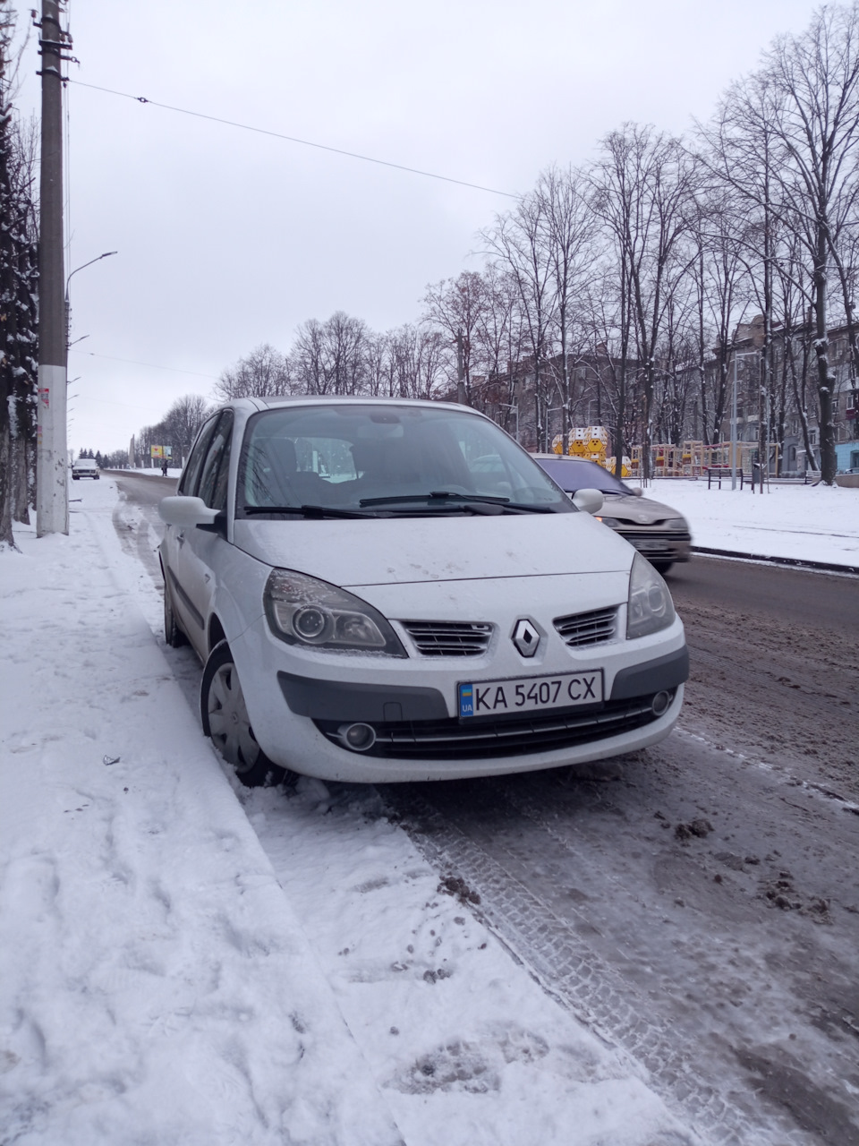 На летней резине в мороз по снегу — Renault Scenic II, 1,5 л, 2009 года |  просто так | DRIVE2