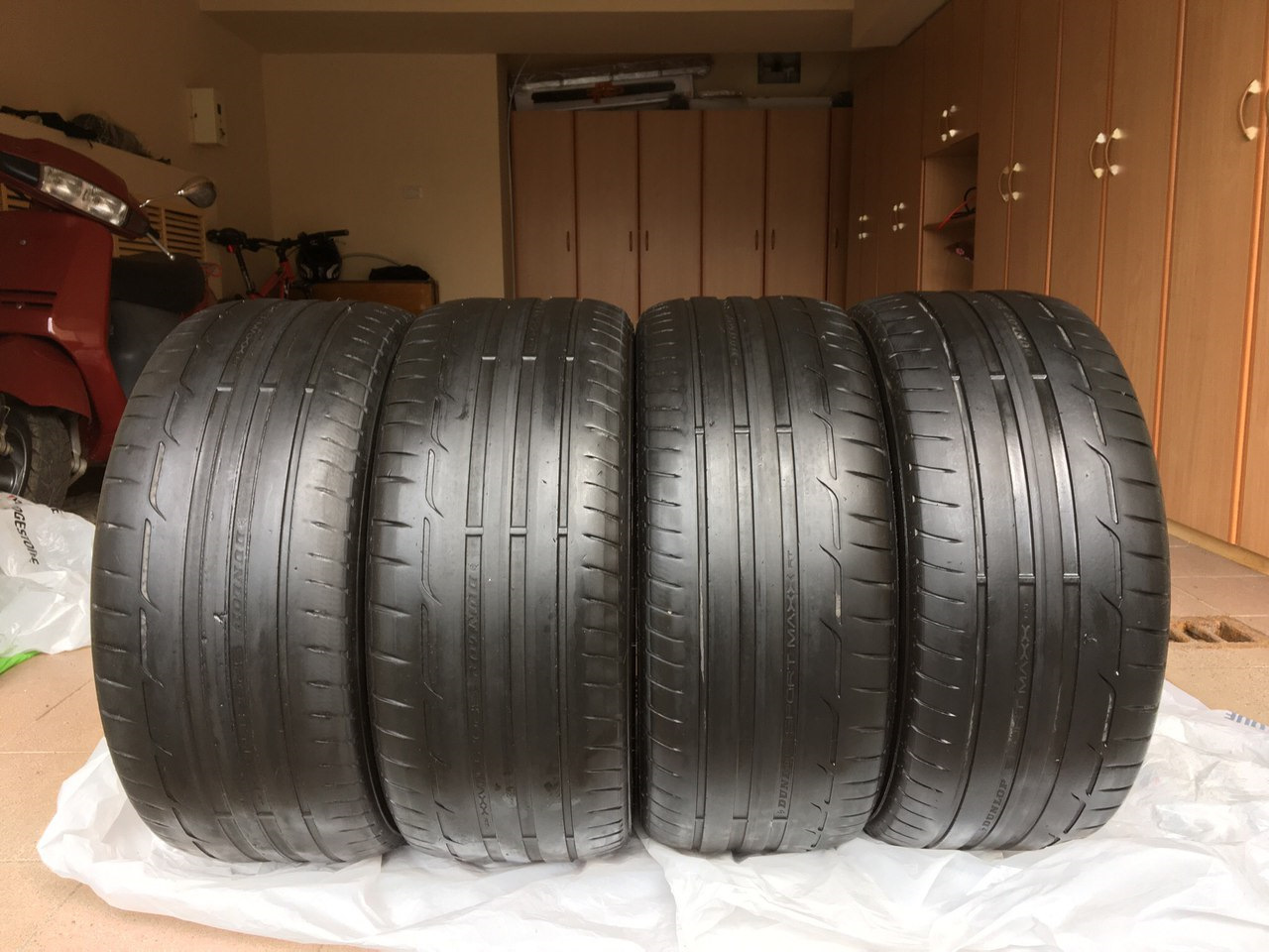 245 40 18 лето. Dunlop Sport Maxx RT 245/40 r18. Dunlop Sport Maxx RT. Dunlop SP Sport Maxx RT 2 245/45 r18 2021. Dunlop Sport Maxx RT 245/40 r18 лето.