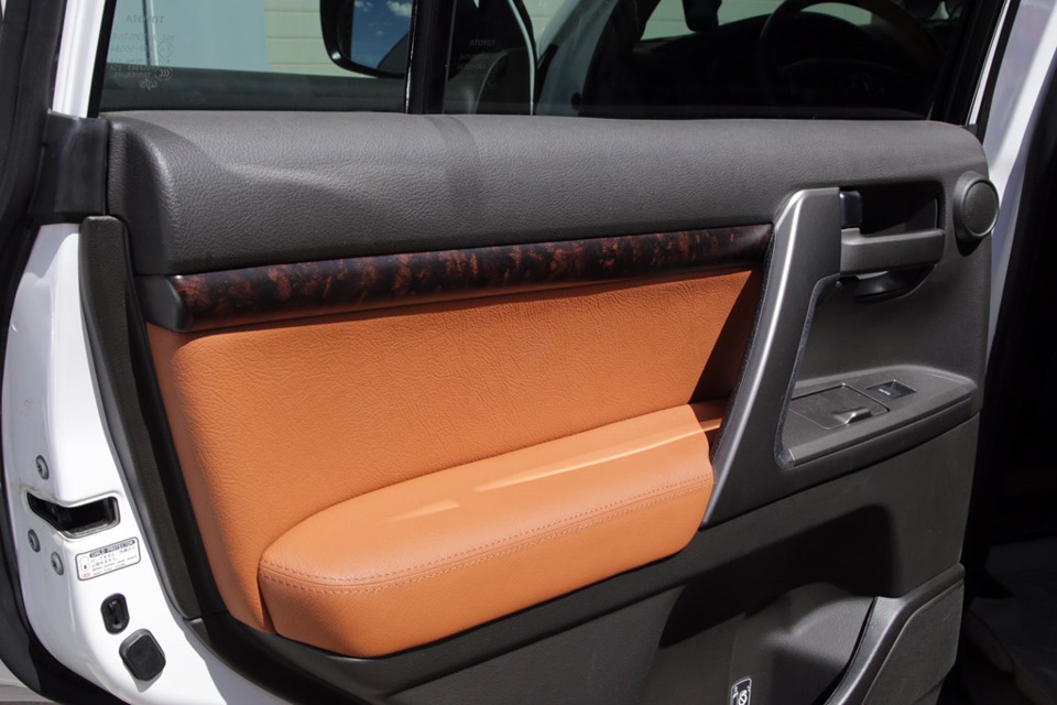 Фото в бортжурнале Toyota Land Cruiser 200