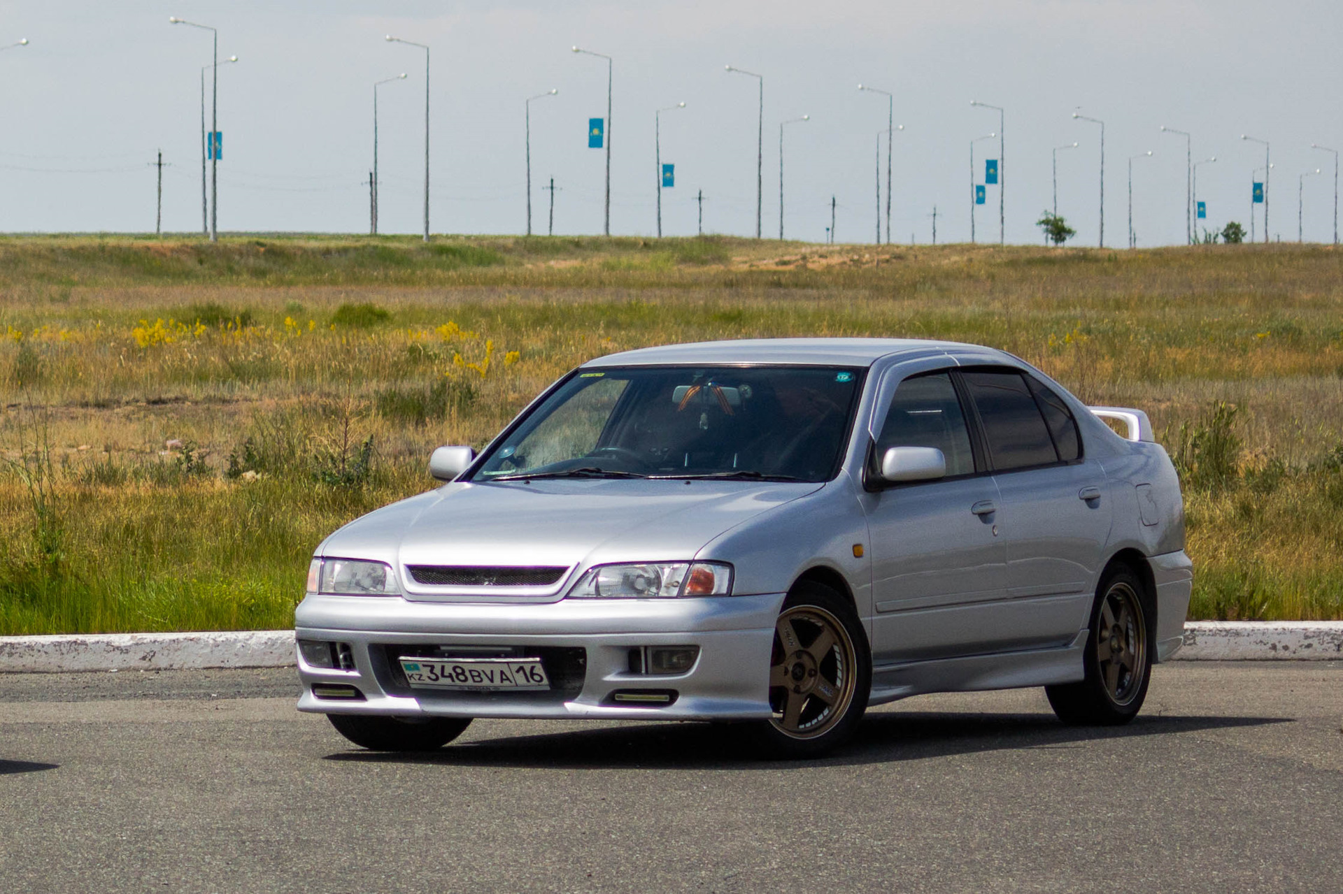 Nissan primera camino фото