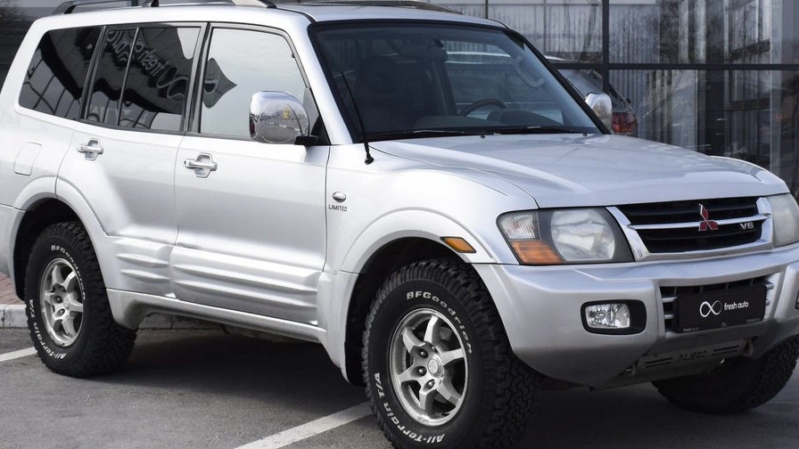 Монтеро москва. Mitsubishi Montero 3. Montero 3 саб. Митсубиси Монтеро 2 выпуск до 1997год фото.