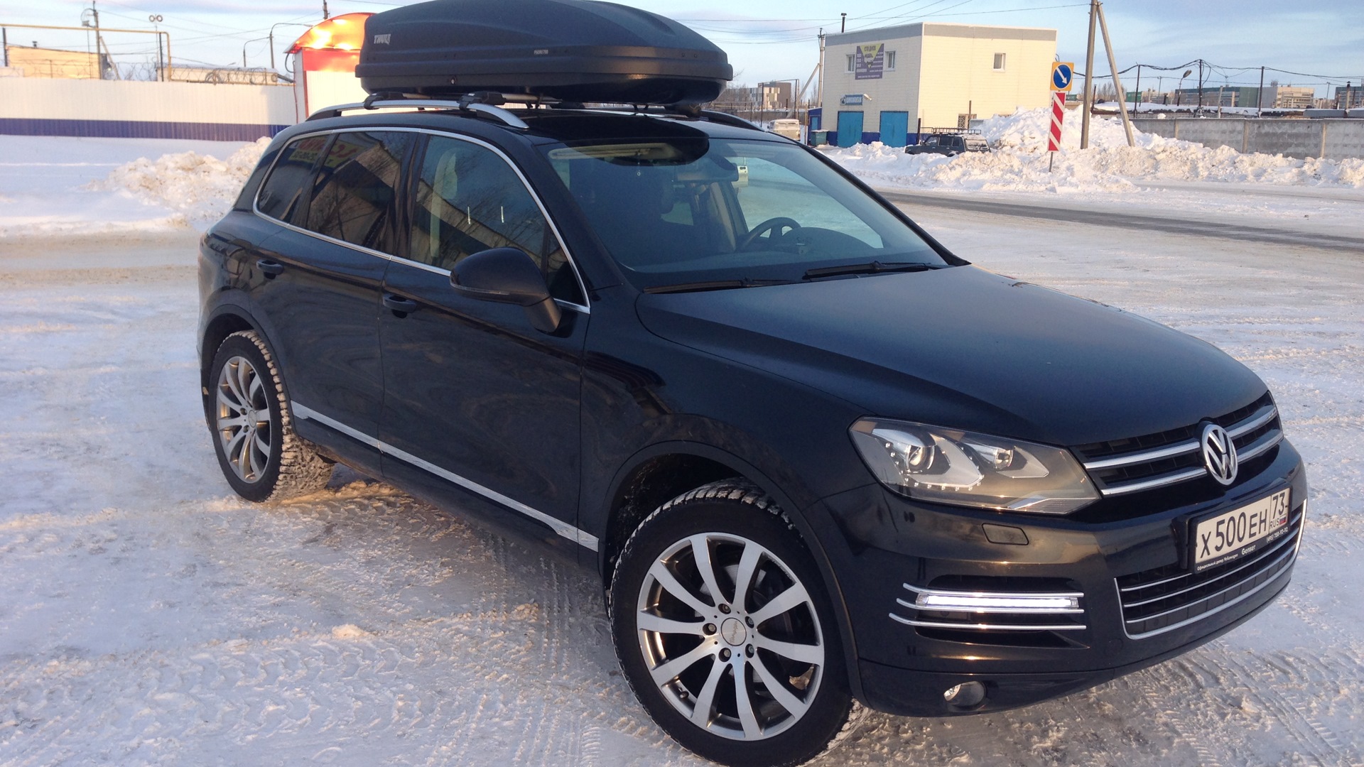 Диски на туарег. Volkswagen Touareg 2014 черный. Диски r20 Туарег FL. VW Touareg r19. Диски Mountain r20 VW Touareg.